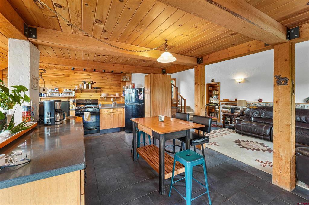 1135 Stagecoach Property Photo 8