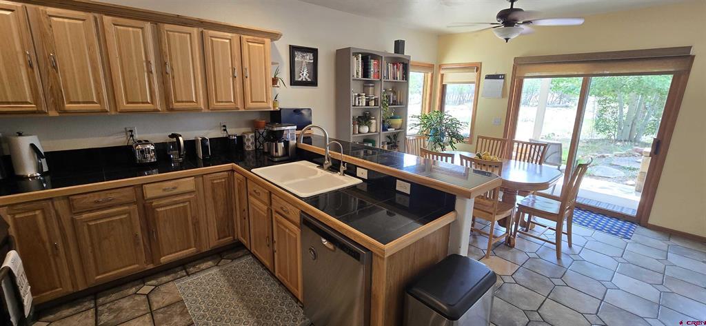 557 Bear Cub Drive Property Photo 8