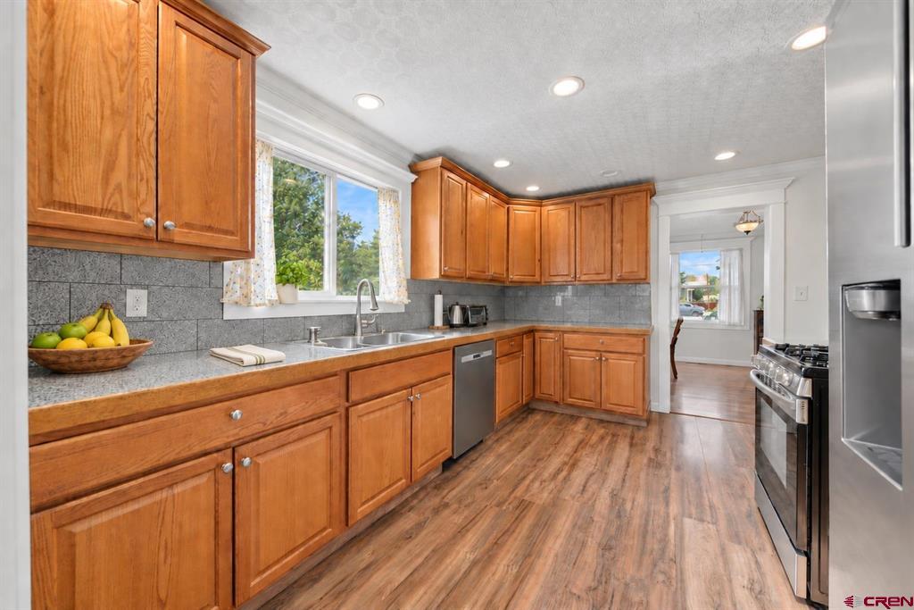 324 N Park Avenue Property Photo 8