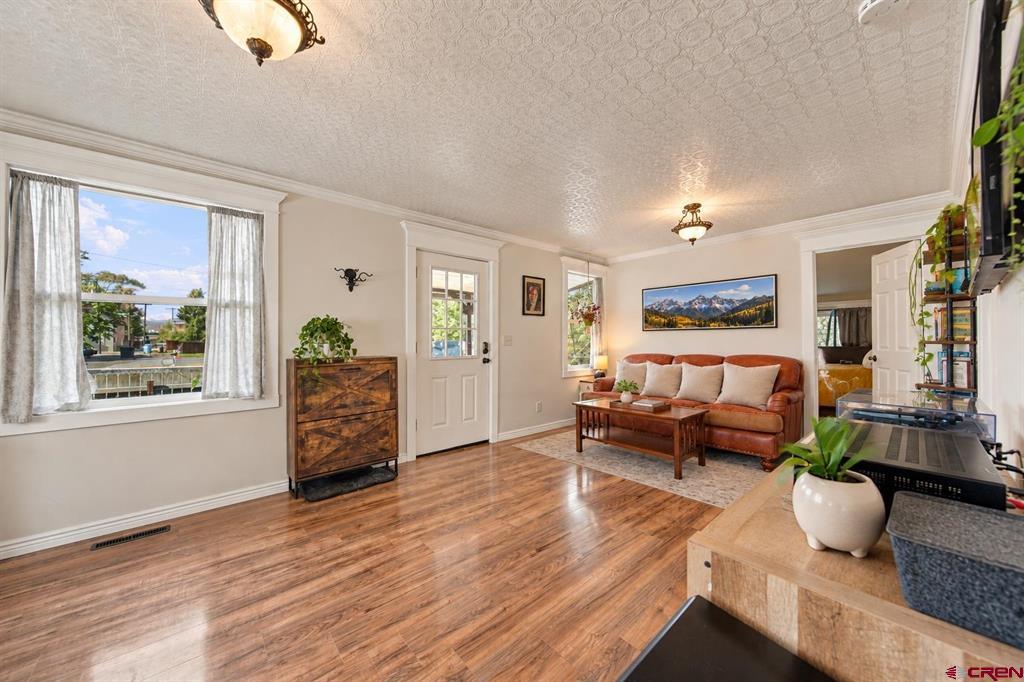 324 N Park Avenue Property Photo 11
