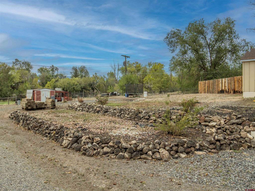 22021 October Road Property Photo 7