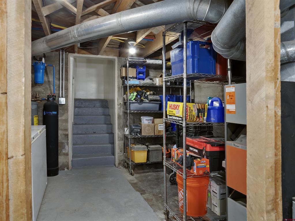 22021 October Road Property Photo 36