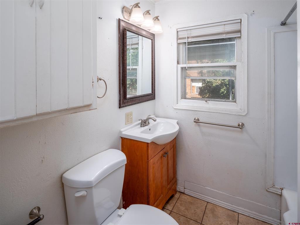 318 N Linden Street Property Photo 10