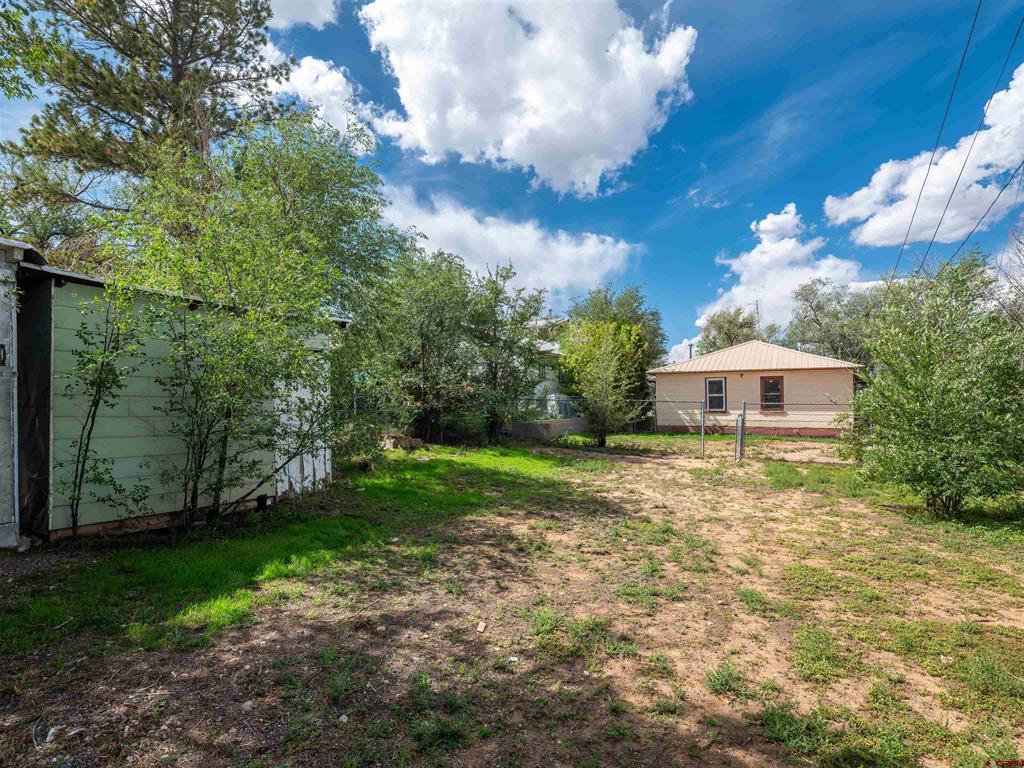 318 N Linden Street Property Photo 17
