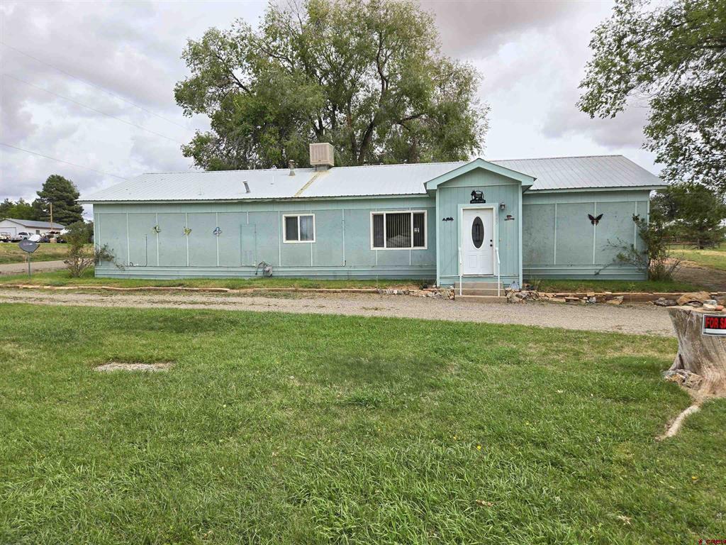 445 N Pine Street Property Photo 1