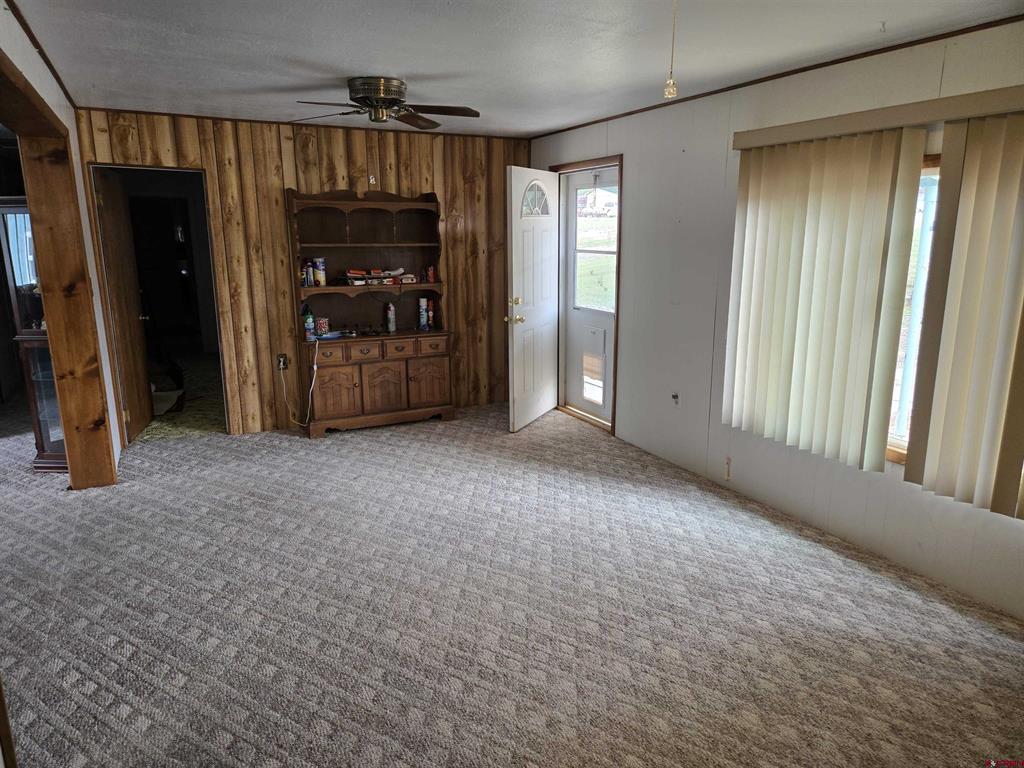445 N Pine Street Property Photo 6