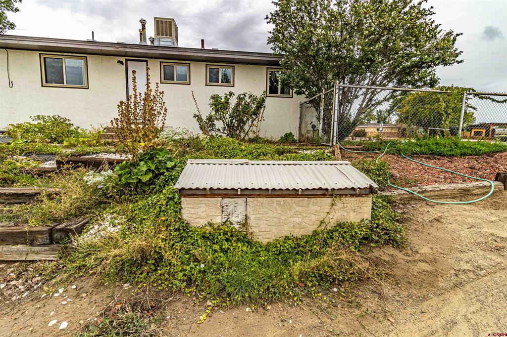 437 Parkland Drive Property Photo 42
