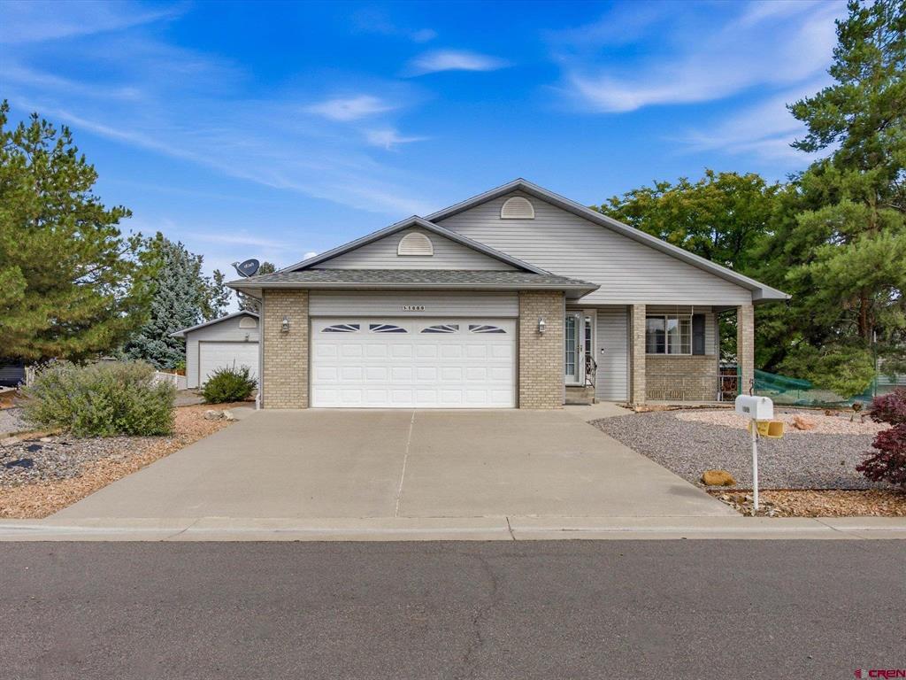 1689 Wetterhorn Street Property Photo
