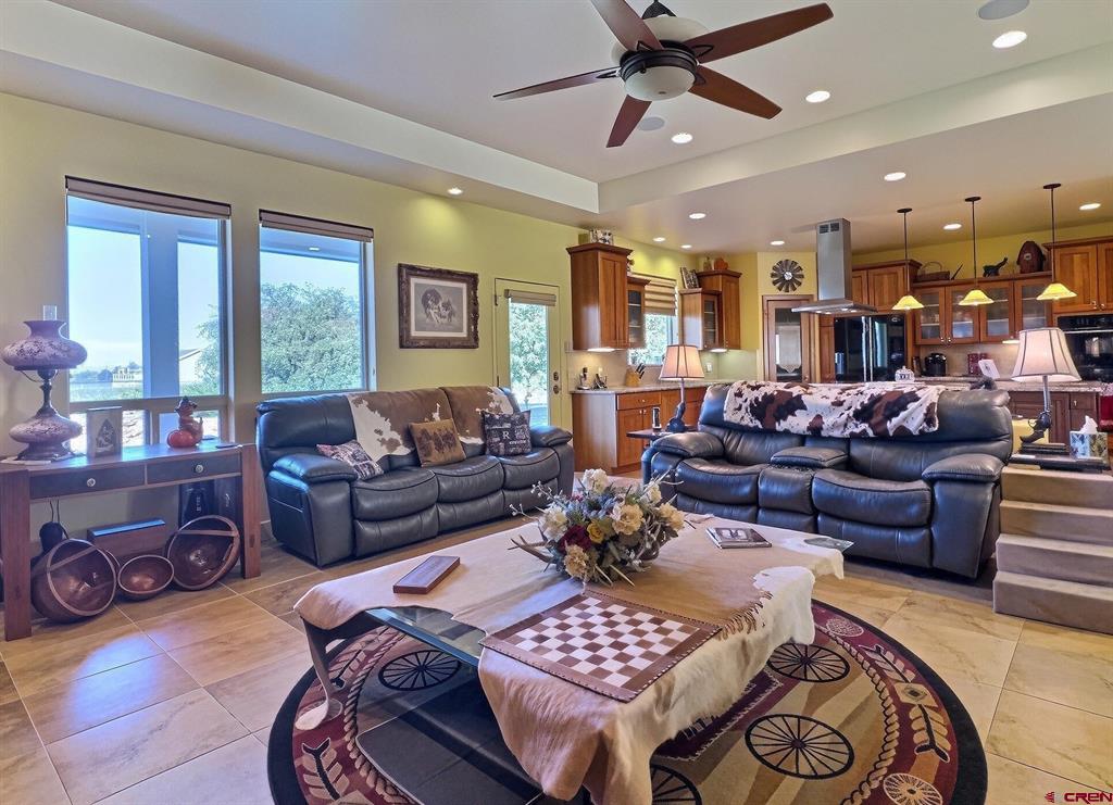 8705 Saddle Ridge Road Property Photo 11