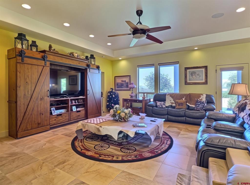 8705 Saddle Ridge Road Property Photo 12