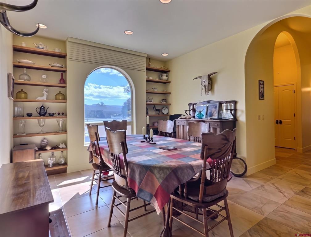 8705 Saddle Ridge Road Property Photo 17