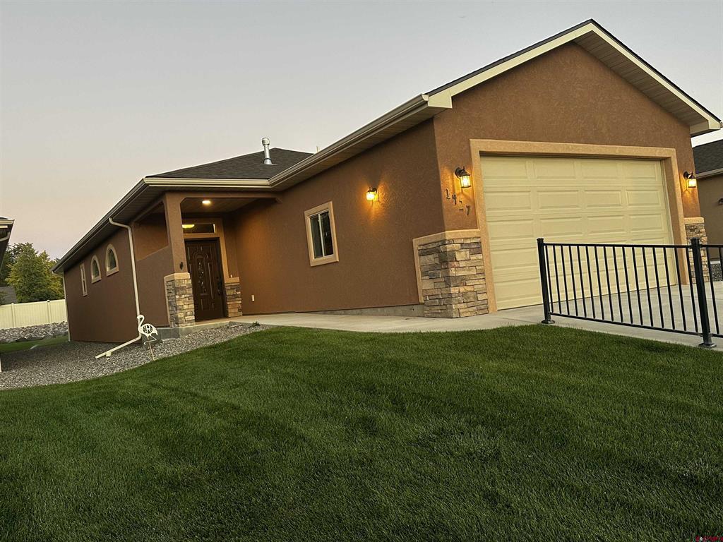 1427 Rainier Lane Property Photo 1