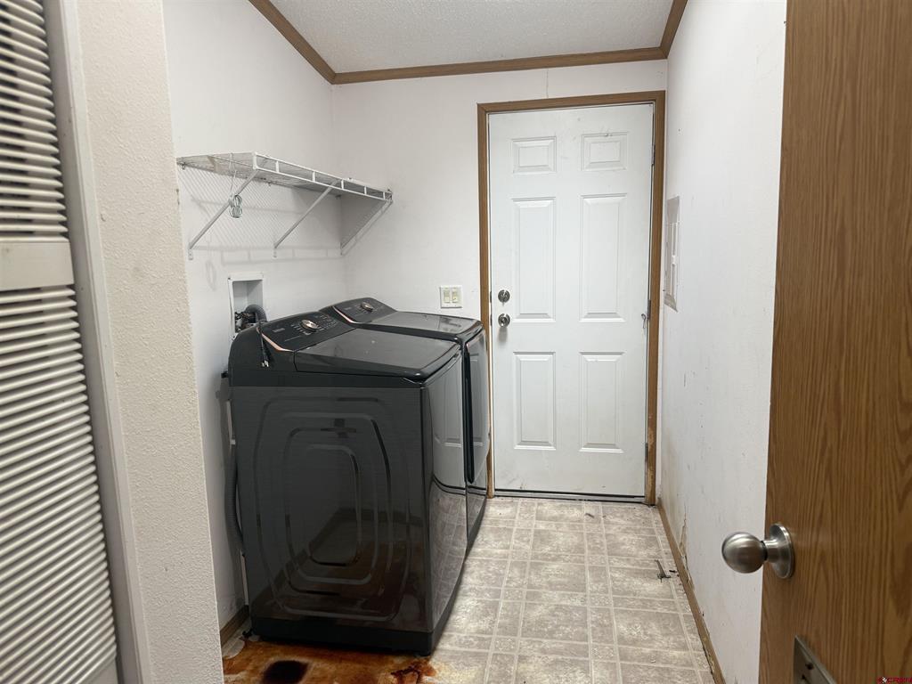 107 E Sunset Drive Property Photo 8