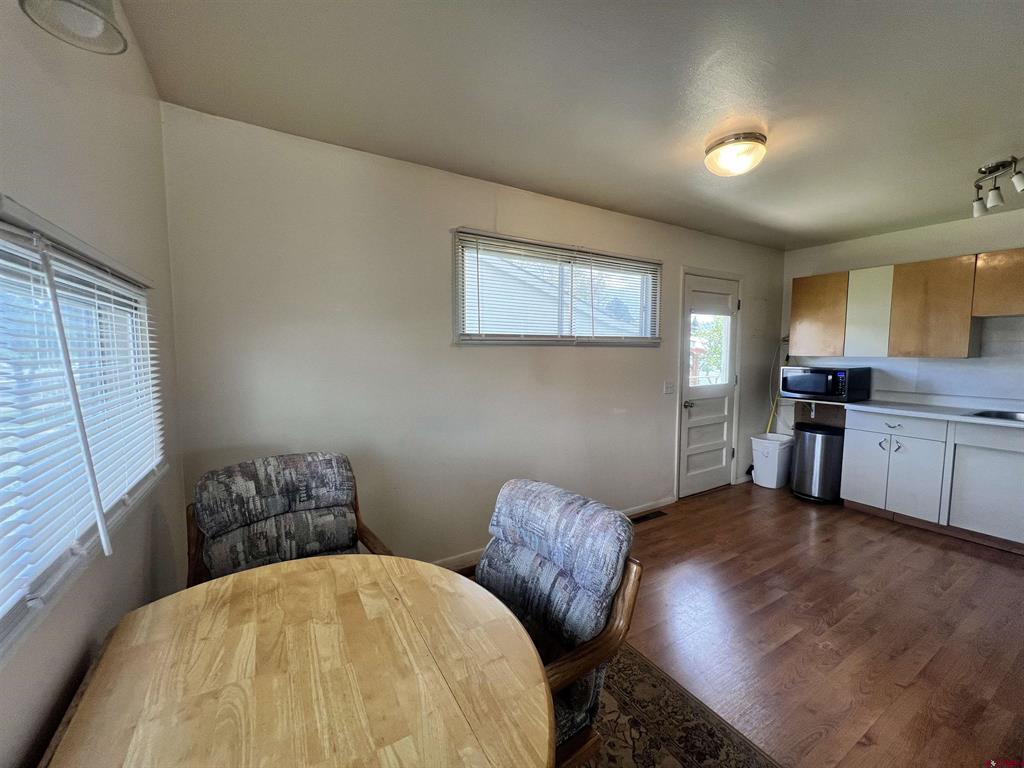 202 S Park St Property Photo 12
