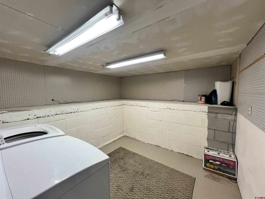 202 S Park St Property Photo 24