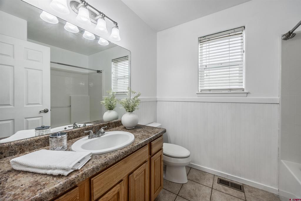 2401 Glen View Drive Property Photo 13