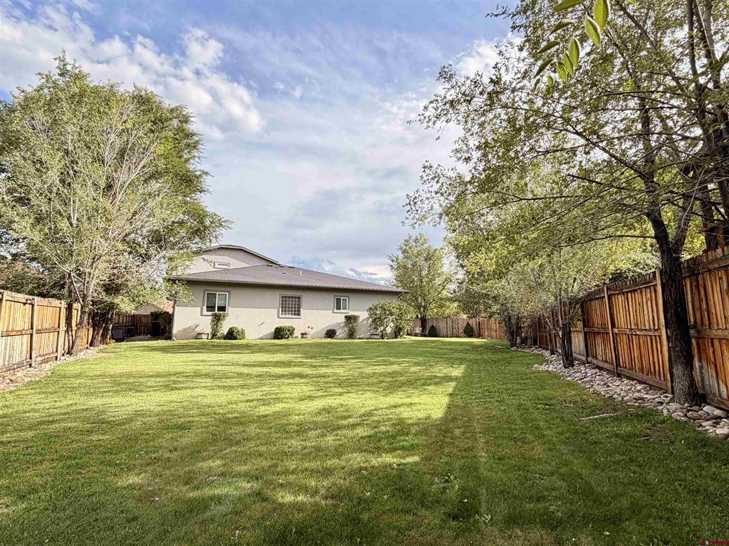 1689 6429 Circle Property Photo 1