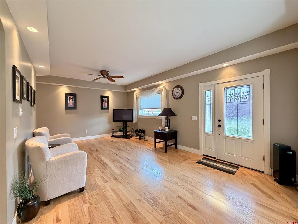 1689 6429 Circle Property Photo 8