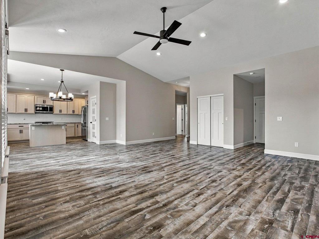 680 Arran Way Property Photo 7