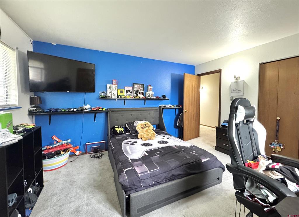 598 Pine Street Property Photo 29
