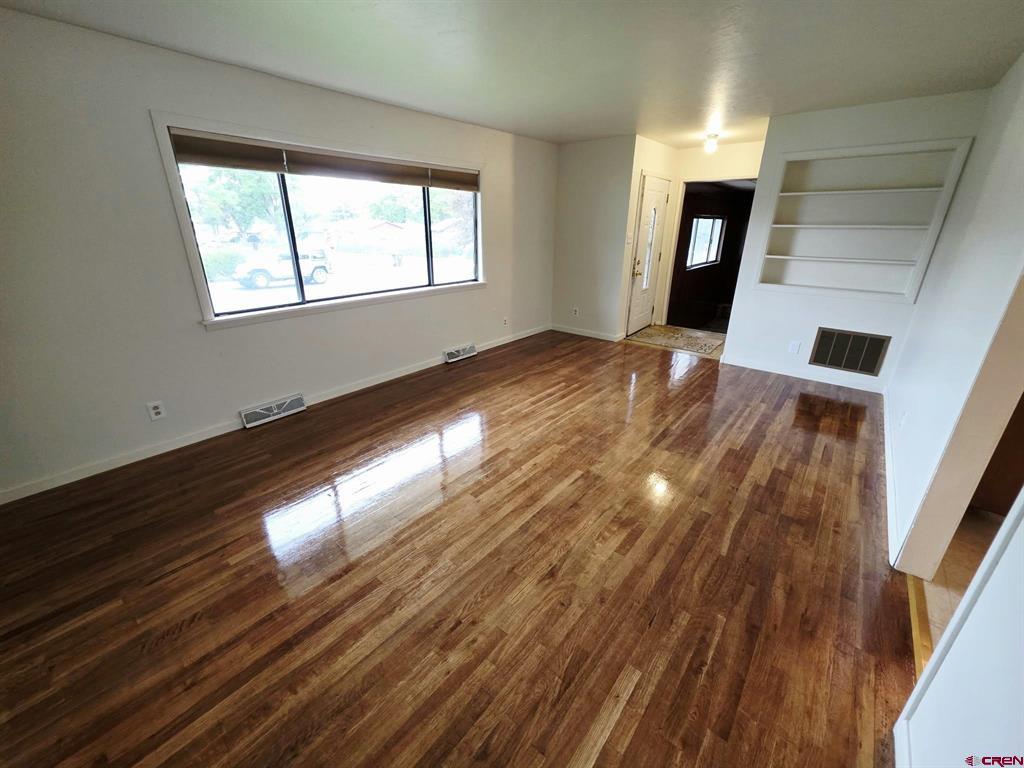 309 Pine View Drive Property Photo 4