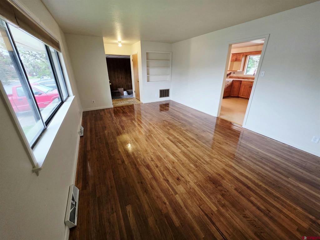 309 Pine View Drive Property Photo 5