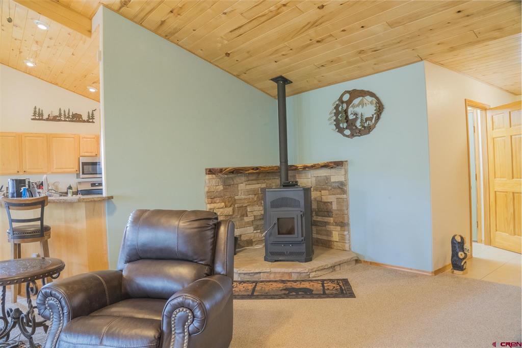 152 Saturn Drive Property Photo 9