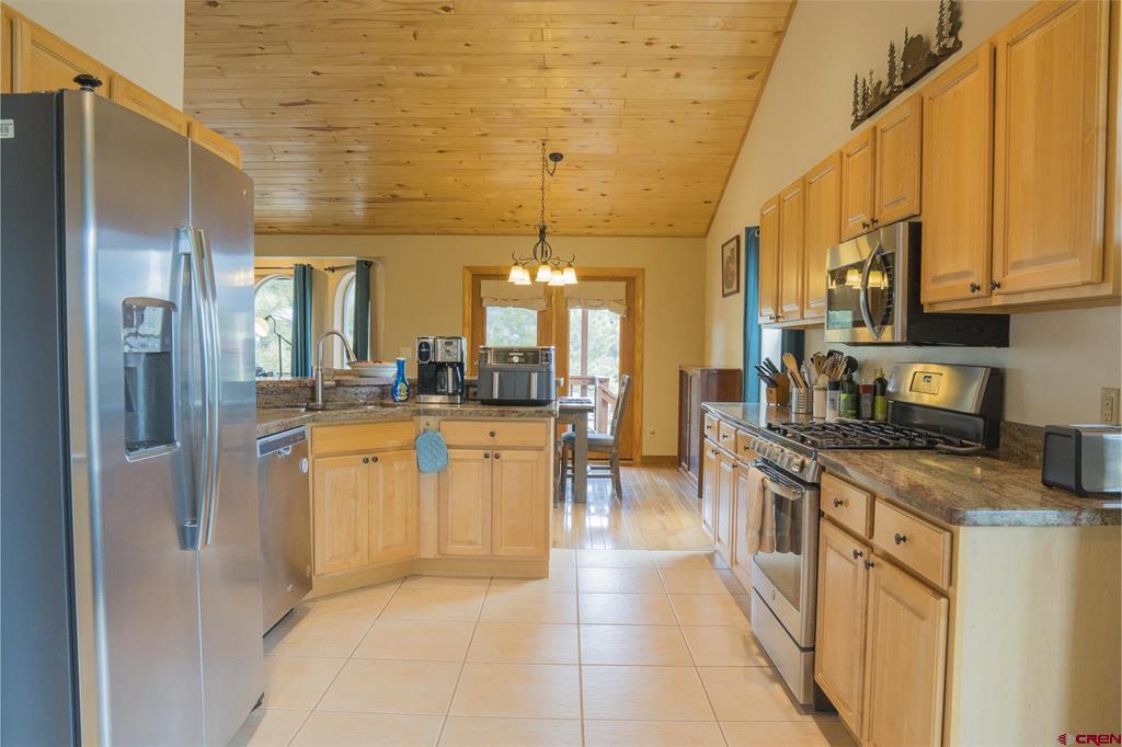 152 Saturn Drive Property Photo 12