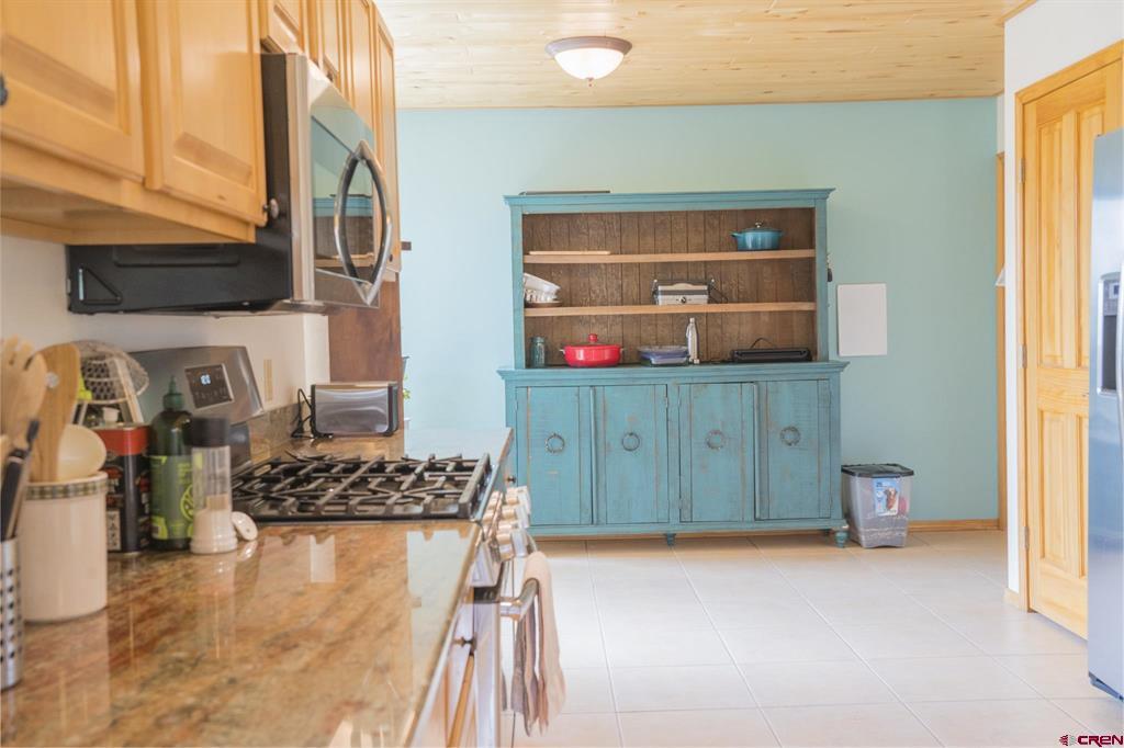 152 Saturn Drive Property Photo 14