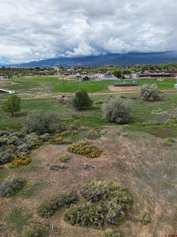 730 Se Pinyon Street Property Photo 11