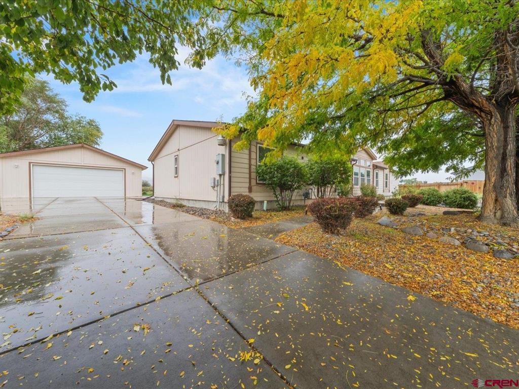 711 Silver Drive Property Photo 1