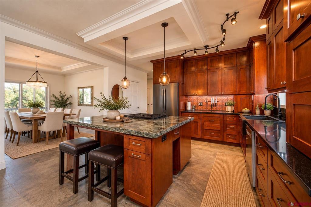 94 Pioneer Place Property Photo 6