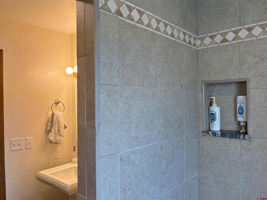201 Escalante Street Property Photo 25