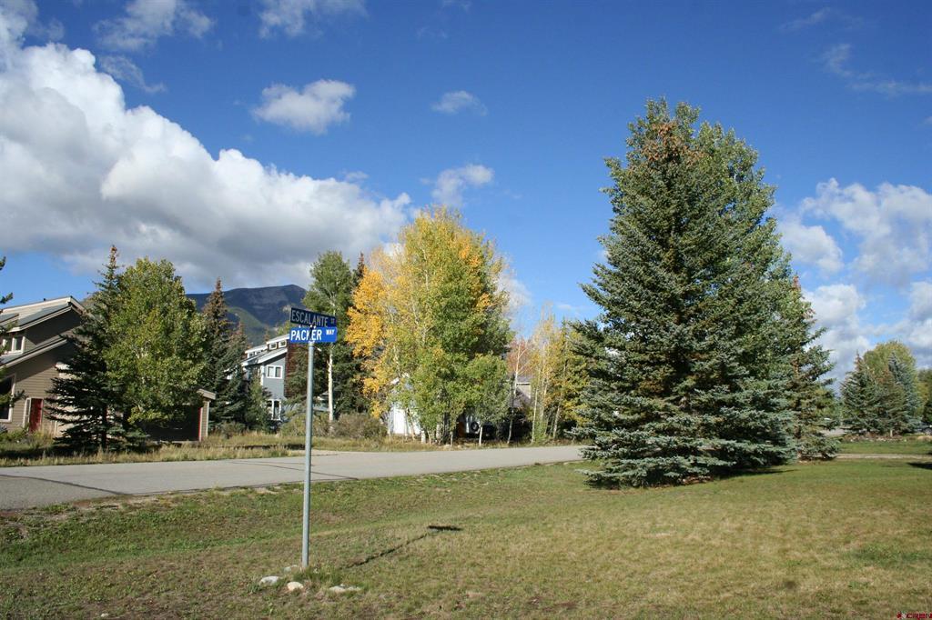 201 Escalante Street Property Photo 36