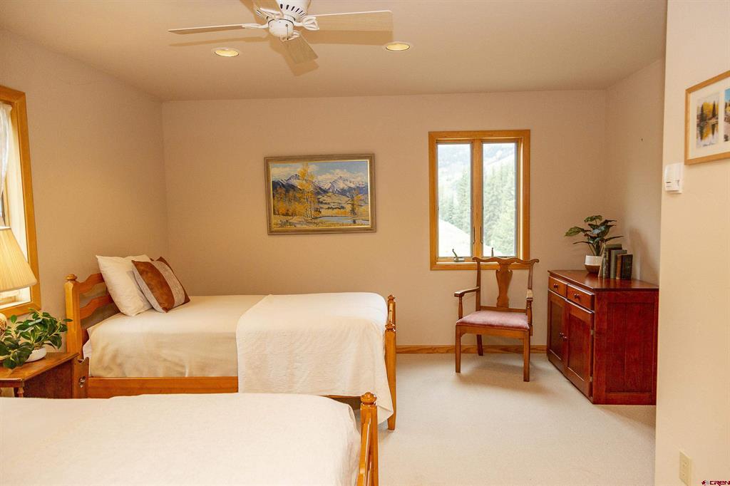 215 Aspen Drive Property Photo 18