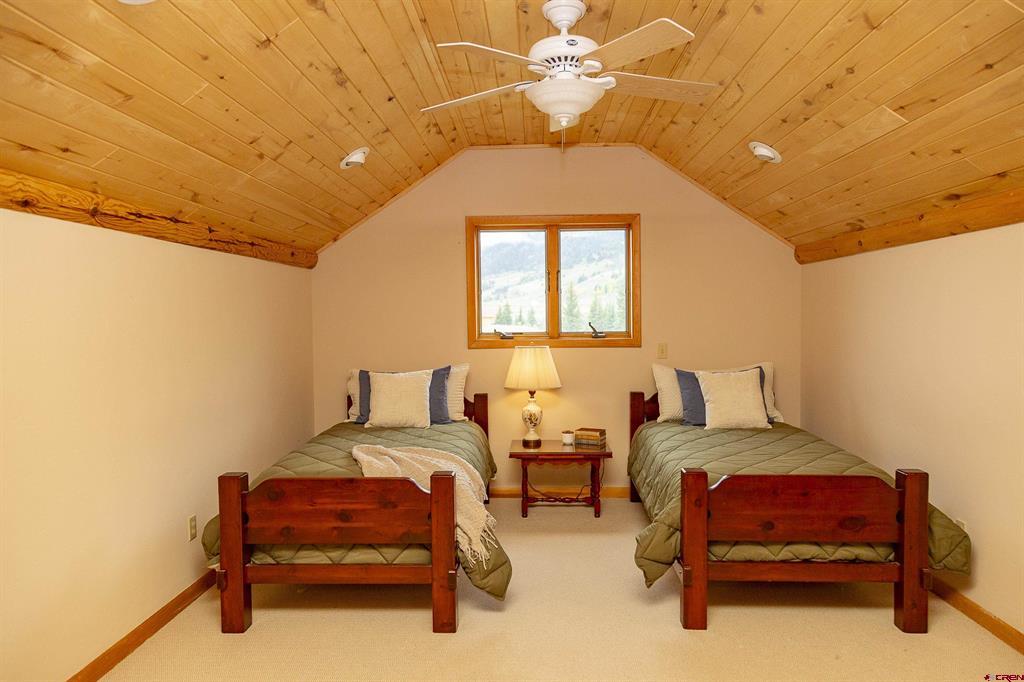 215 Aspen Drive Property Photo 20