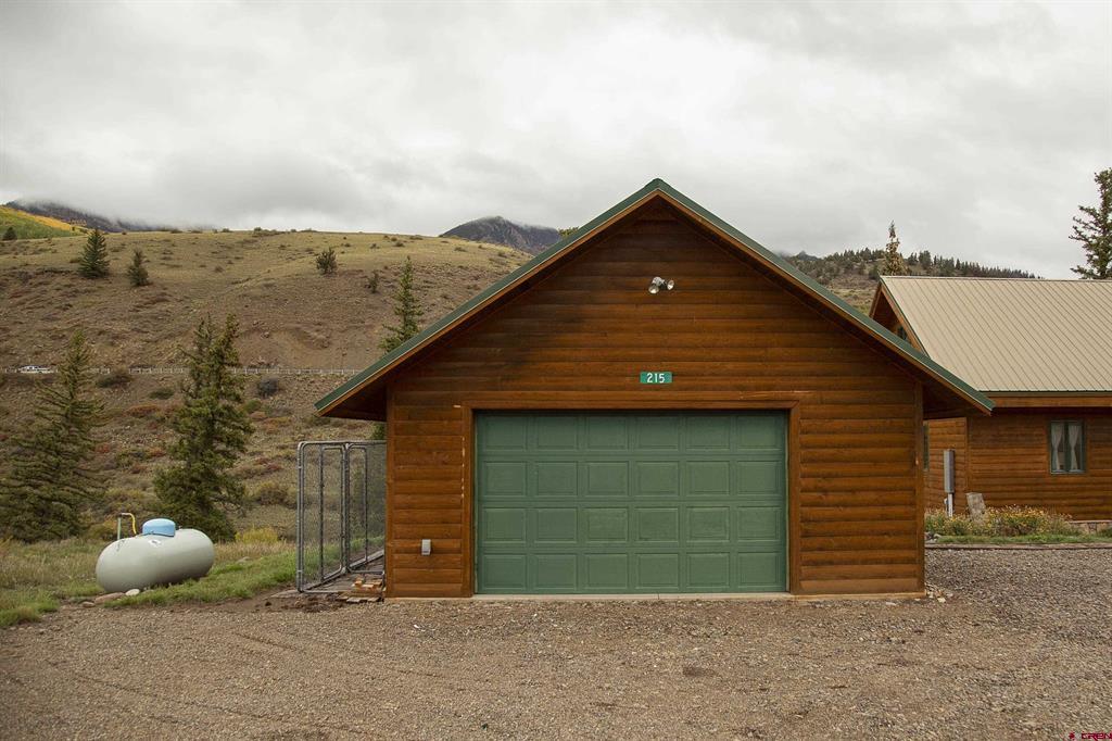 215 Aspen Drive Property Photo 26