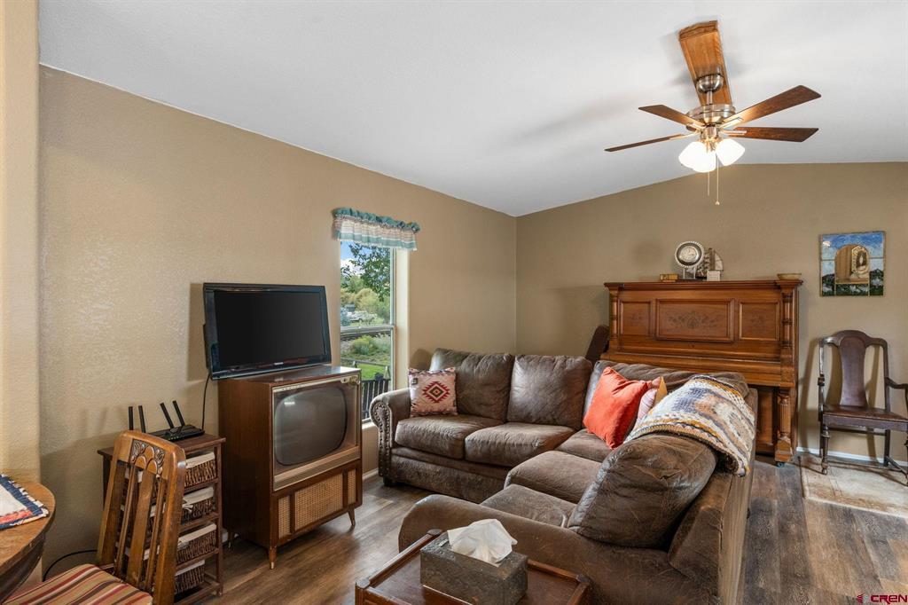 288 Animas View Drive Property Photo 5