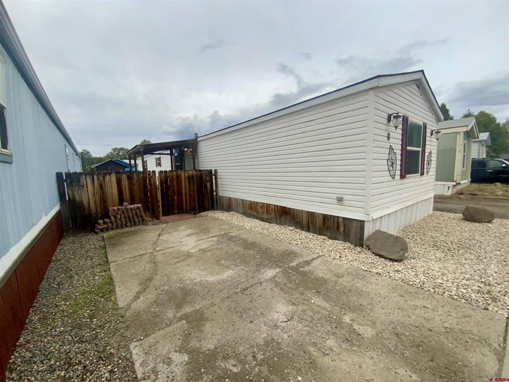 1215 W New York Avenue Property Photo 2