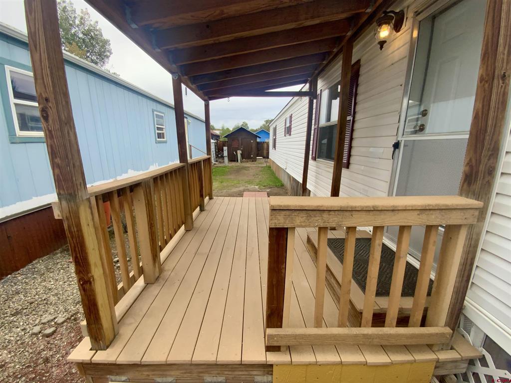 1215 W New York Avenue Property Photo 3