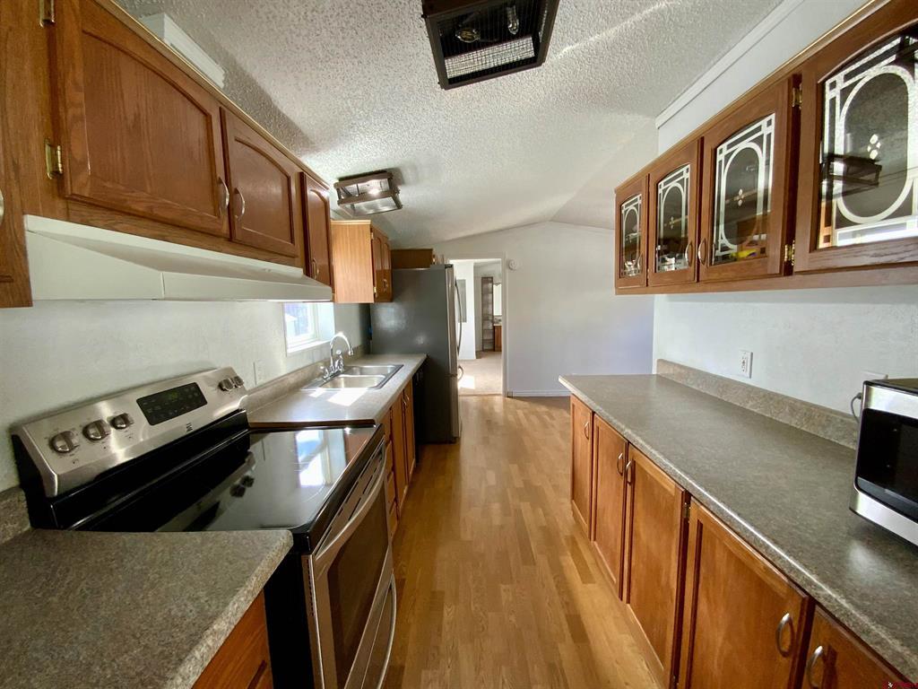 1215 W New York Avenue Property Photo 10