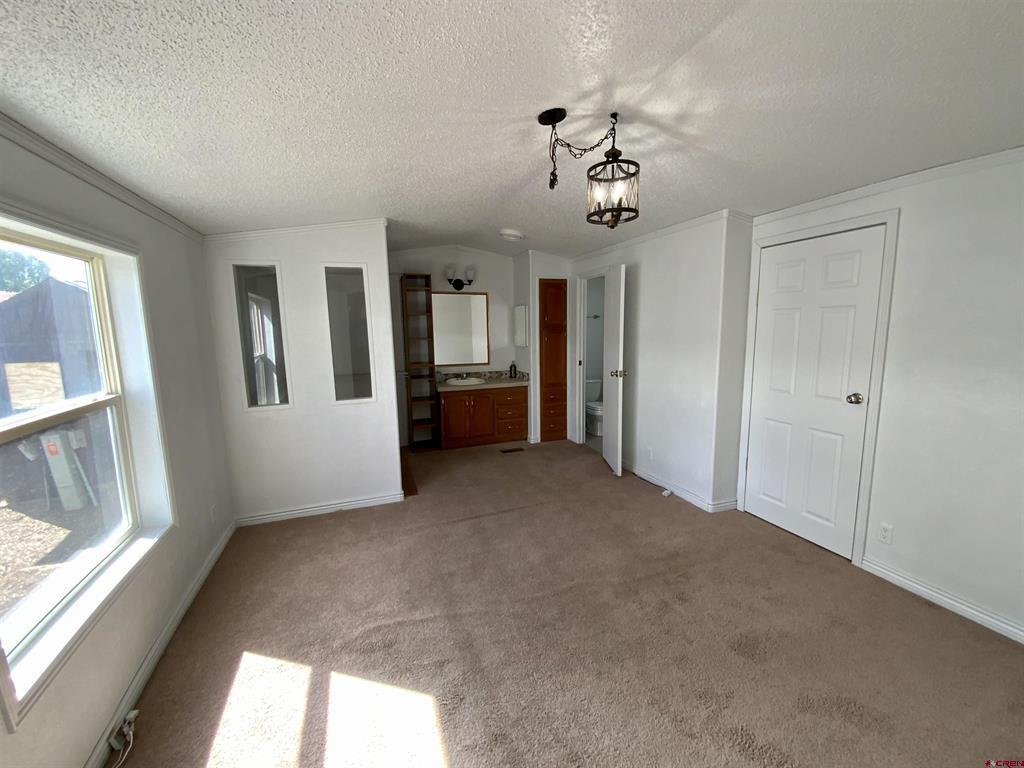 1215 W New York Avenue Property Photo 11
