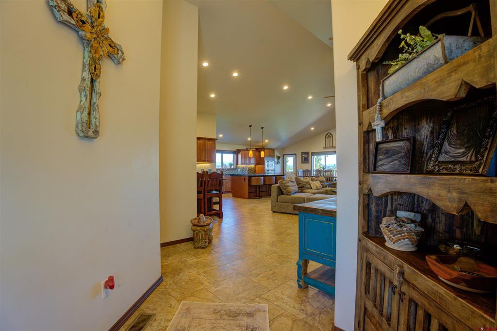 12336 Road 23.25 Loop Property Photo 4