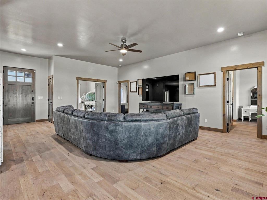 1900 Snaffle Bit Road Property Photo 6
