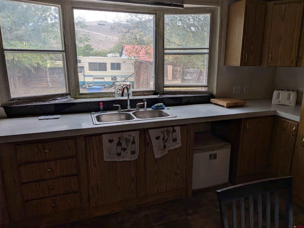 440 Denver Avenue Property Photo 6