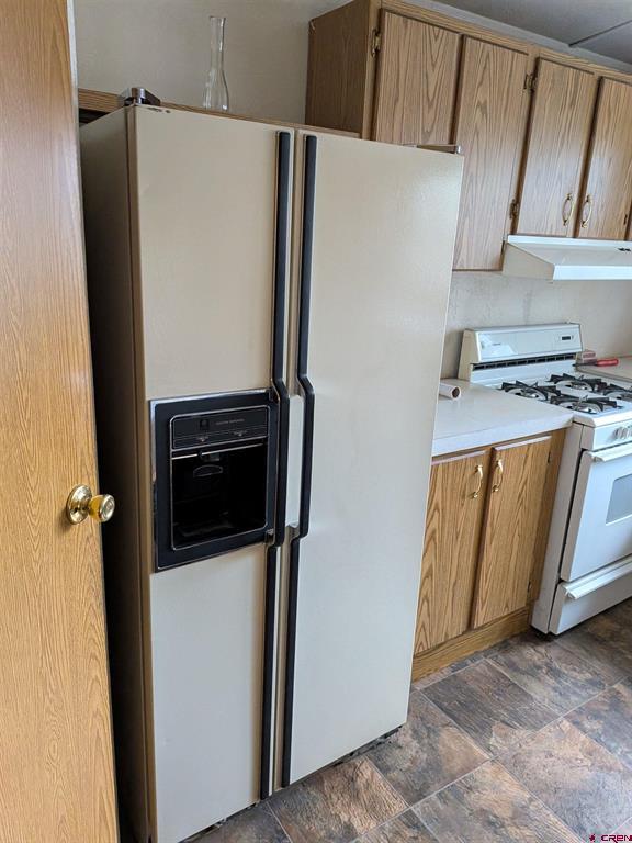440 Denver Avenue Property Photo 8