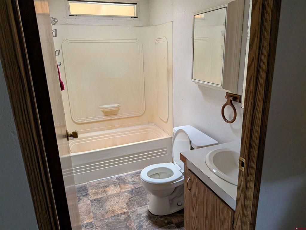 440 Denver Avenue Property Photo 13
