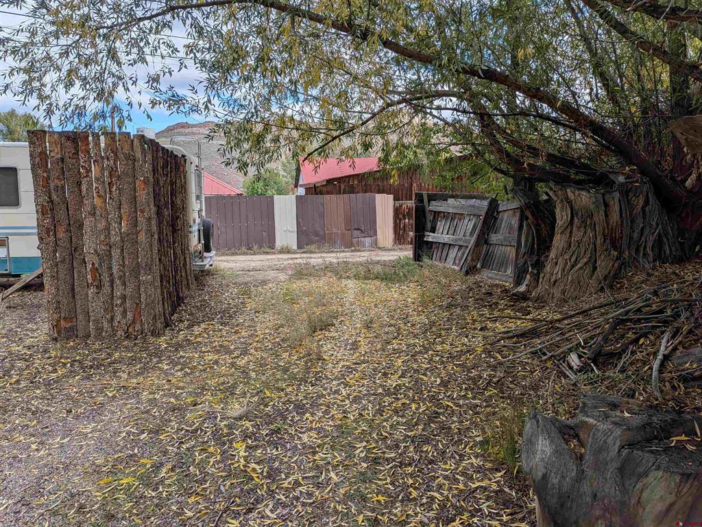 440 Denver Avenue Property Photo 27