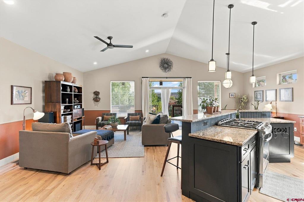 320 Star Crossing Property Photo 6