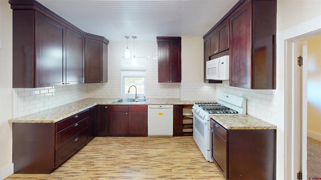 1707 Sickles Street Property Photo 6